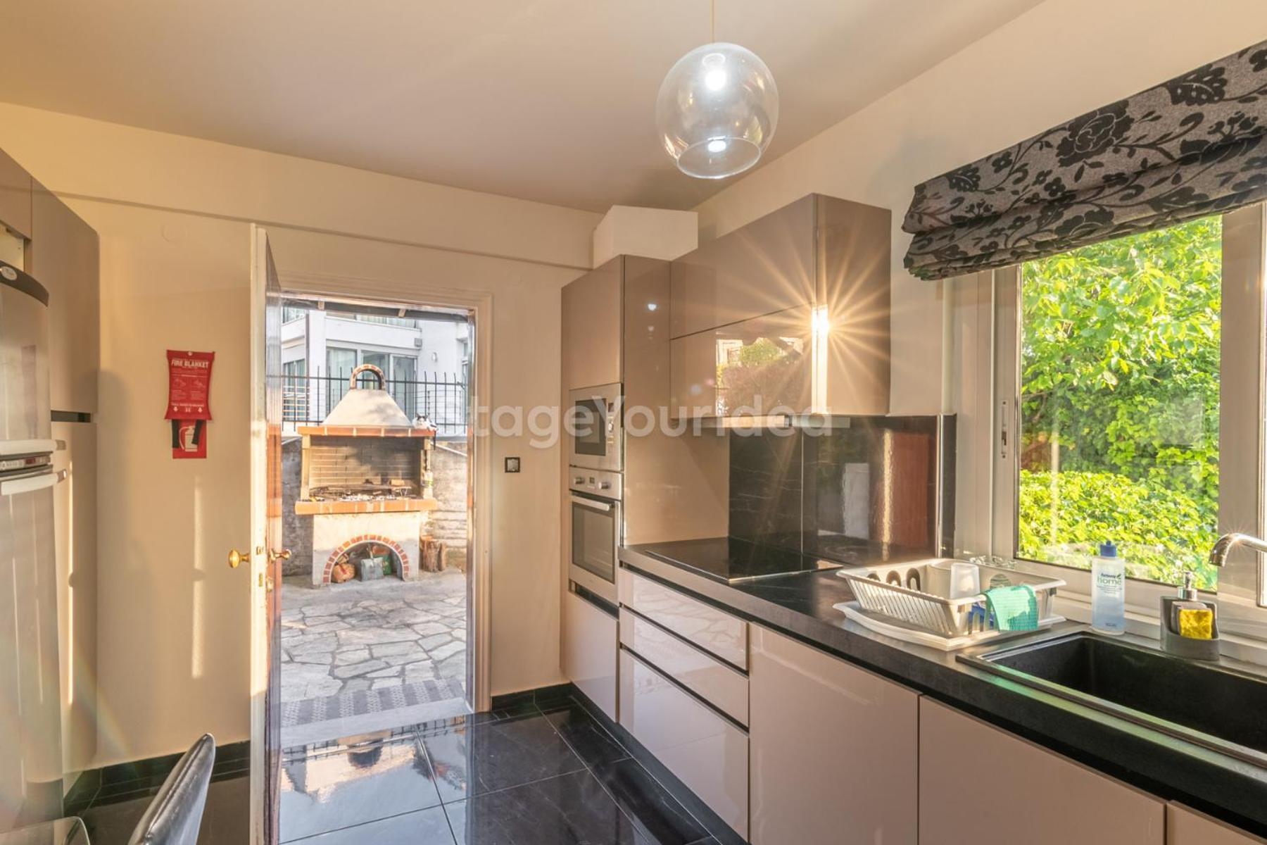 Τraditional Fully Detached Villa On A Luxurious Hillock Of Thessaloniki With Its Own Garden Also For Family & Wedding Gatherings For 10 To 25 People Only 15 Minutes From Airport Exterior foto